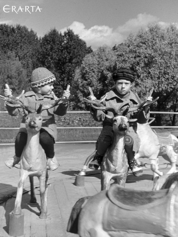 Mastering the Carousel. Moscow Victory Park, Vladimir Antoshchenkov